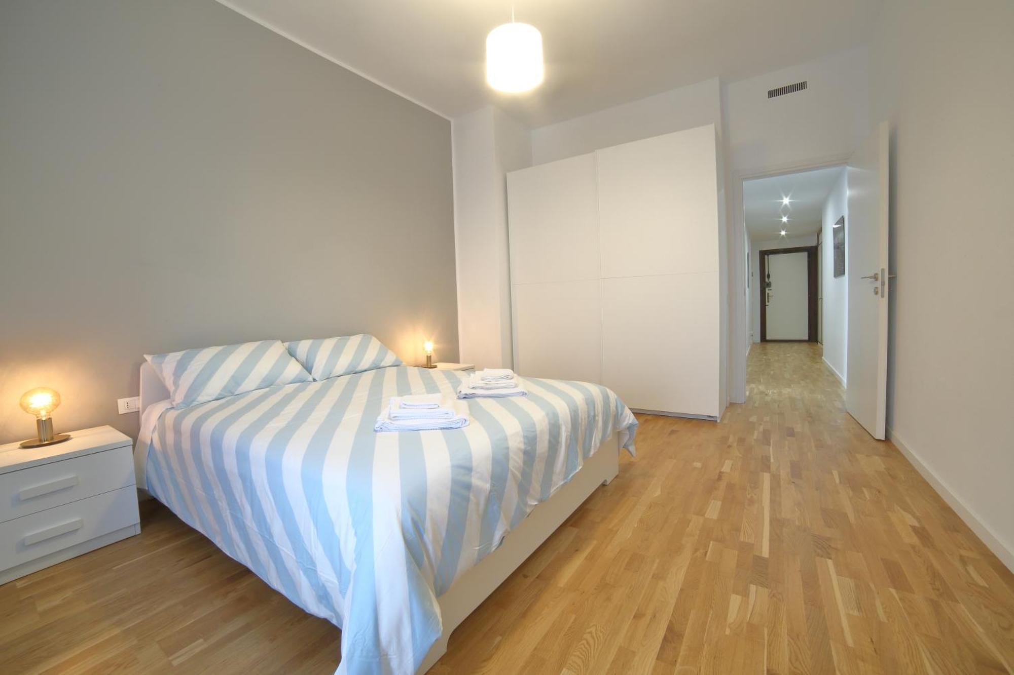 Elegant 7 Floor Of The Tower Free Wi-fi Appartamento *