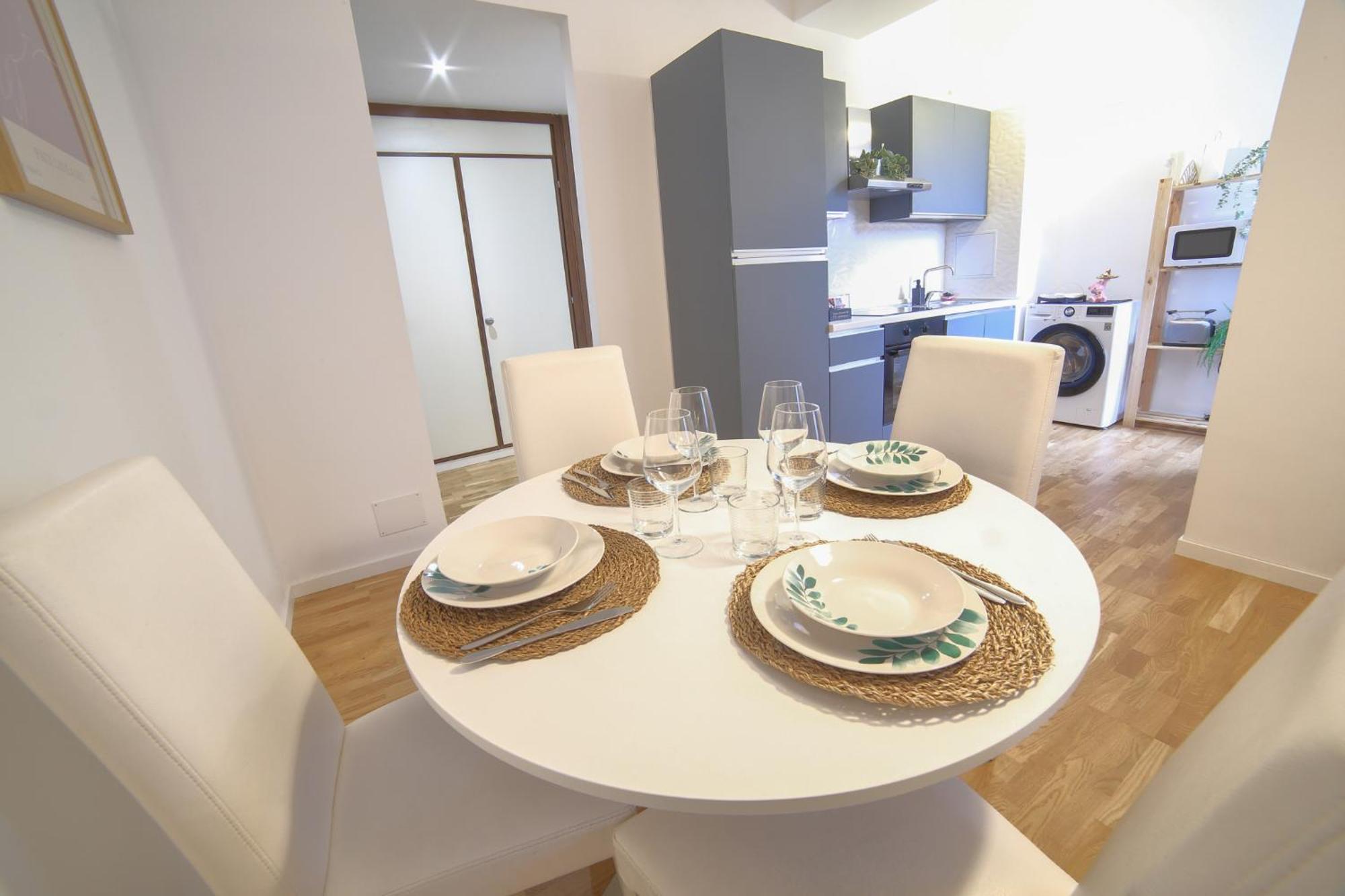 Elegant 7 Floor Of The Tower Free Wi-fi Appartamento